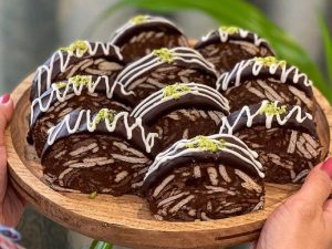 دسر بیسگوییتی با شکلات صبحانه